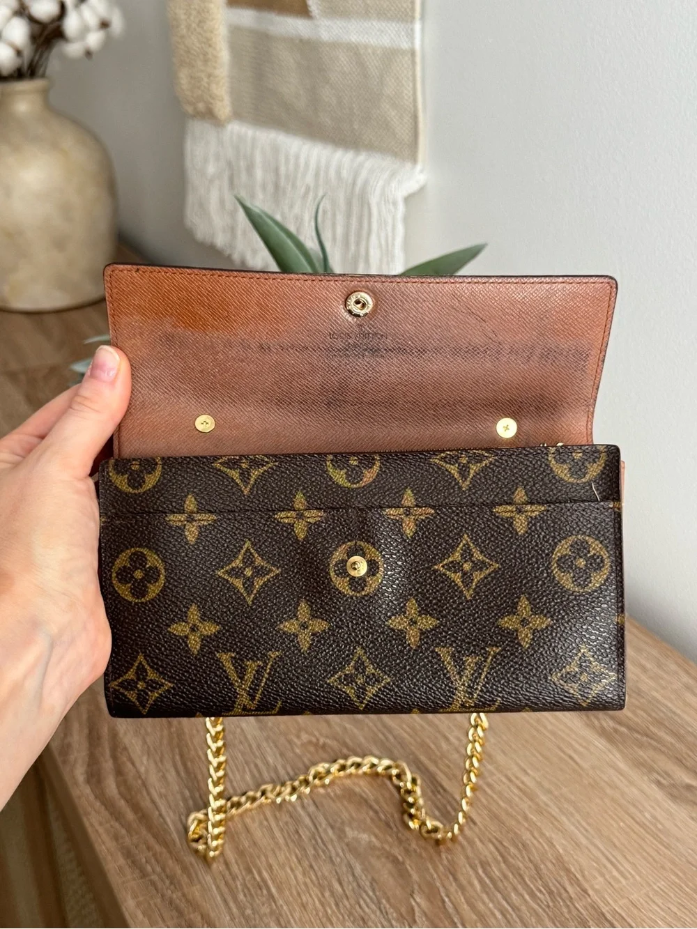 ✅AUTH✅LOUIS VUITTON WALLET ON A CHAIN